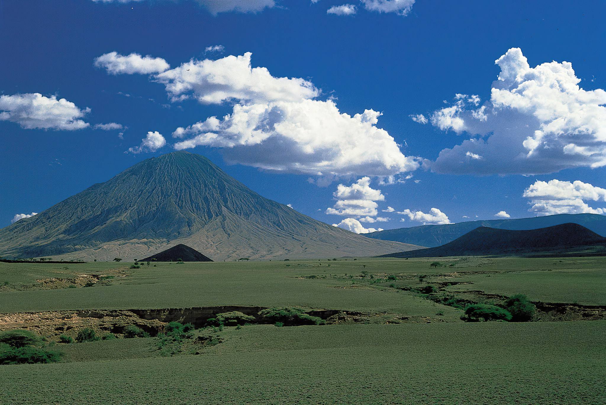 Mount Oldonyo Lengai 07